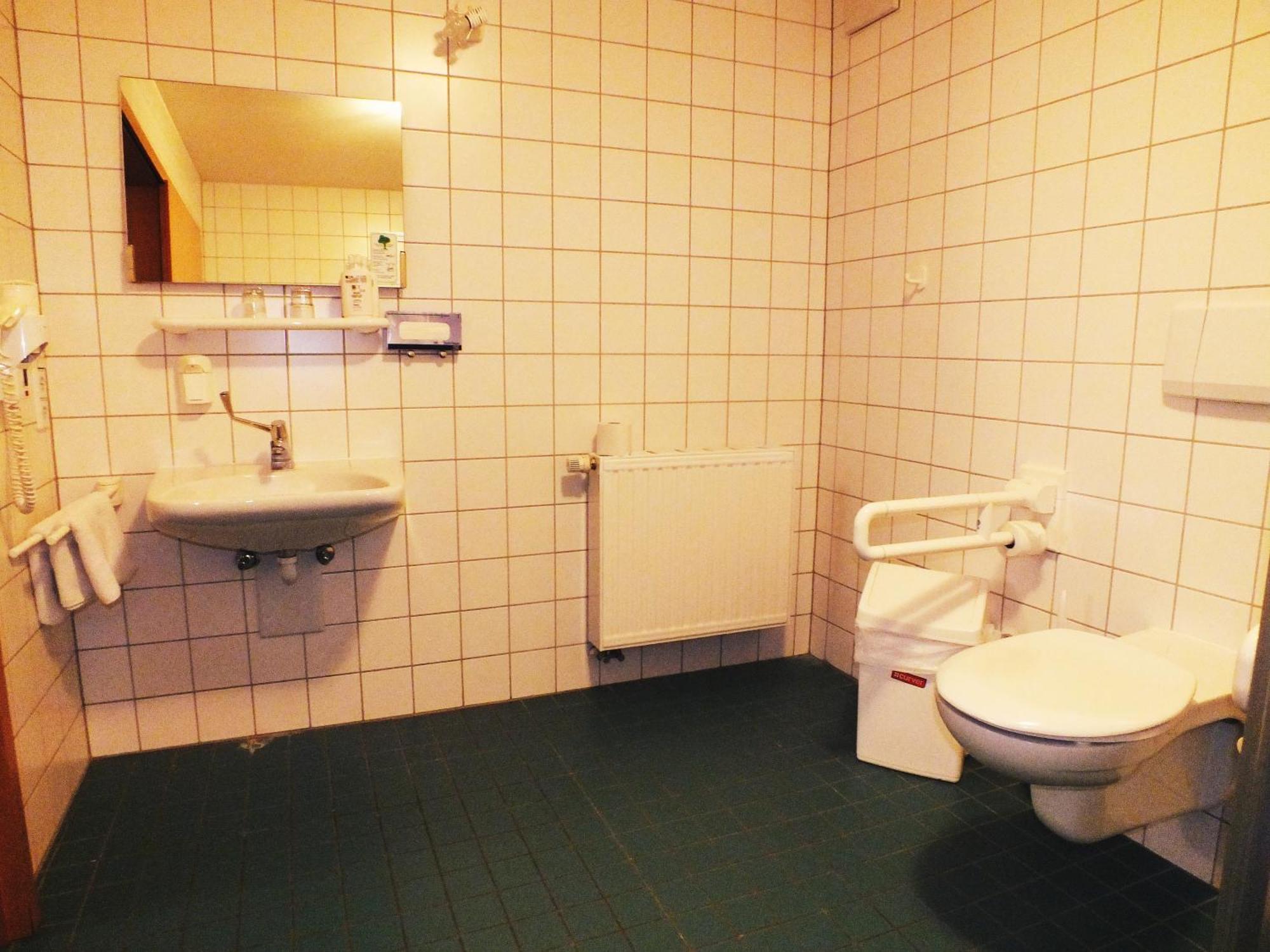 Werrapark Familienresort Hotel Heubacher Hoehe マッサーベルク エクステリア 写真