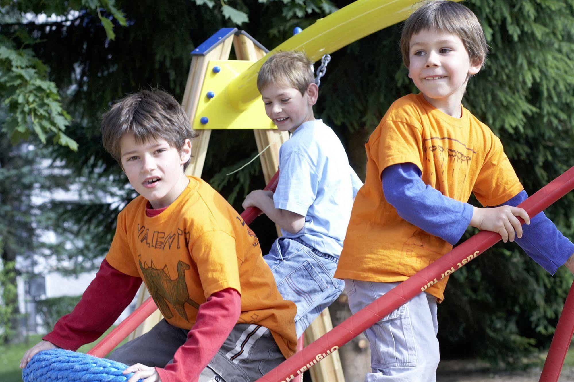 Werrapark Familienresort Hotel Heubacher Hoehe マッサーベルク エクステリア 写真