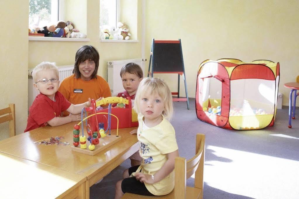 Werrapark Familienresort Hotel Heubacher Hoehe マッサーベルク エクステリア 写真